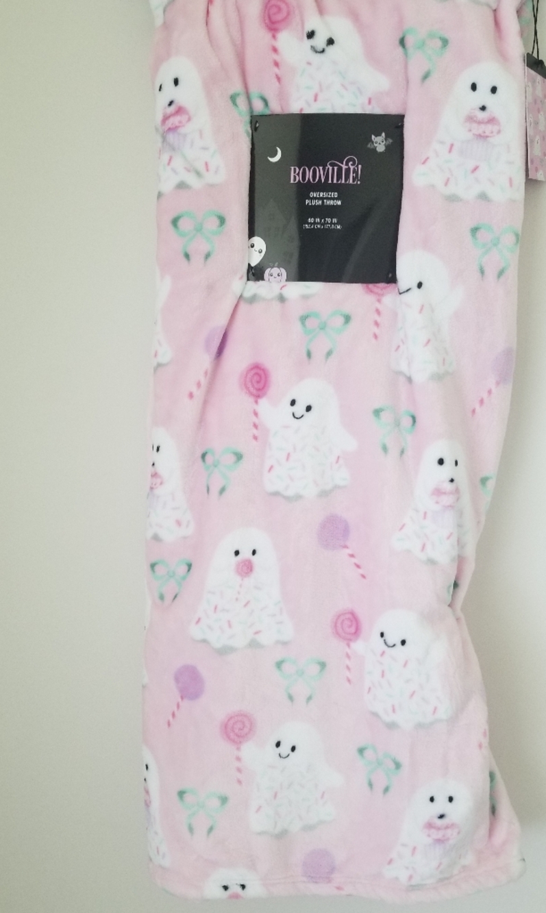 New Oversize Halloween Ghost Candy Blanket